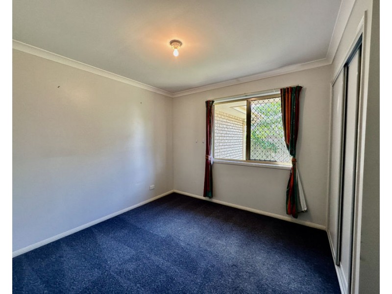 56 Cowley Dr, Flinders View QLD 4305