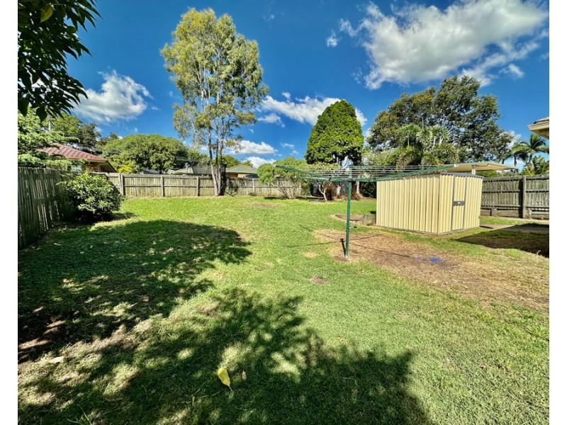 56 Cowley Dr, Flinders View QLD 4305