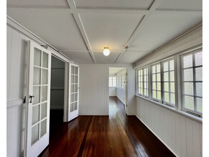 17 French St, Booval QLD 4304