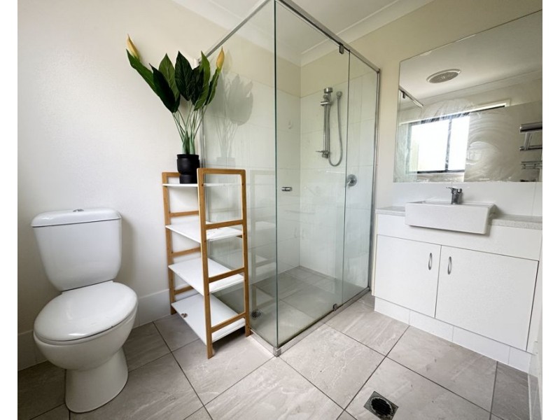 5 Woodroffe Cresent, Redbank Plains QLD 4301