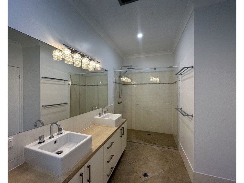 16 Impeccable Cct, Coomera QLD 4209