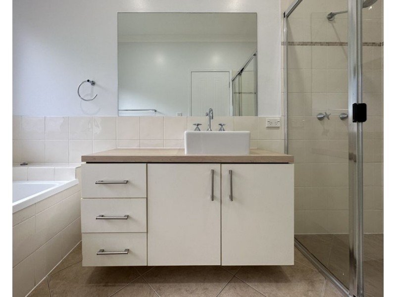 16 Impeccable Cct, Coomera QLD 4209