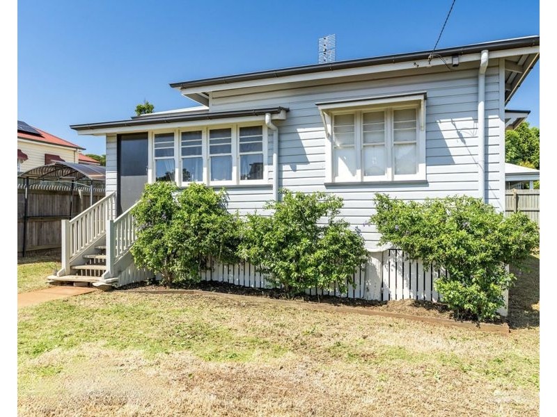 238 Long St, South Toowoomba QLD 4350
