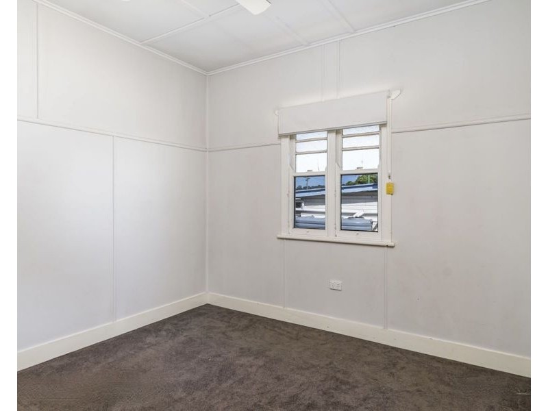 238 Long St, South Toowoomba QLD 4350