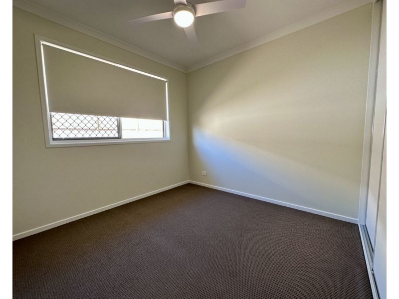 11 Darling Cct, Plainland QLD 4341