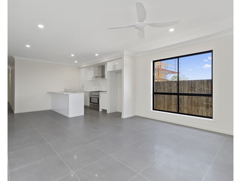 12 Carnelian Street, Collingwood Park QLD 4301