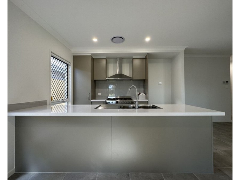 21 Batura St, Pallara QLD 4110