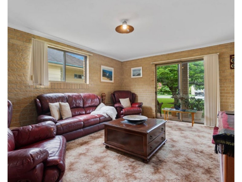 18 Base St, Victoria Point QLD 4165