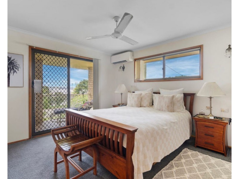 18 Base St, Victoria Point QLD 4165