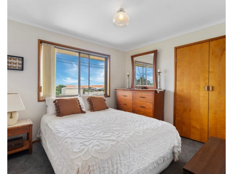 18 Base St, Victoria Point QLD 4165