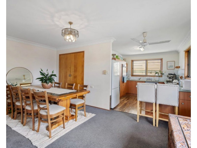 18 Base St, Victoria Point QLD 4165