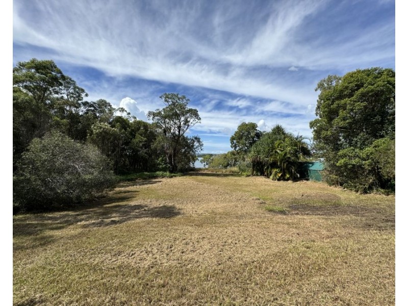 38 Nunkeri Drive, Macleay Island QLD 4184