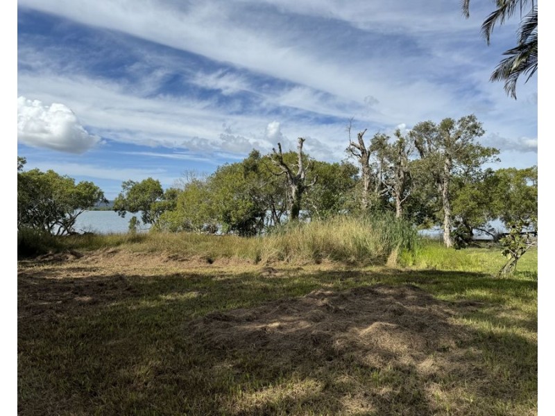 38 Nunkeri Drive, Macleay Island QLD 4184