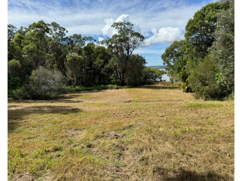 38 Nunkeri Drive, Macleay Island QLD 4184