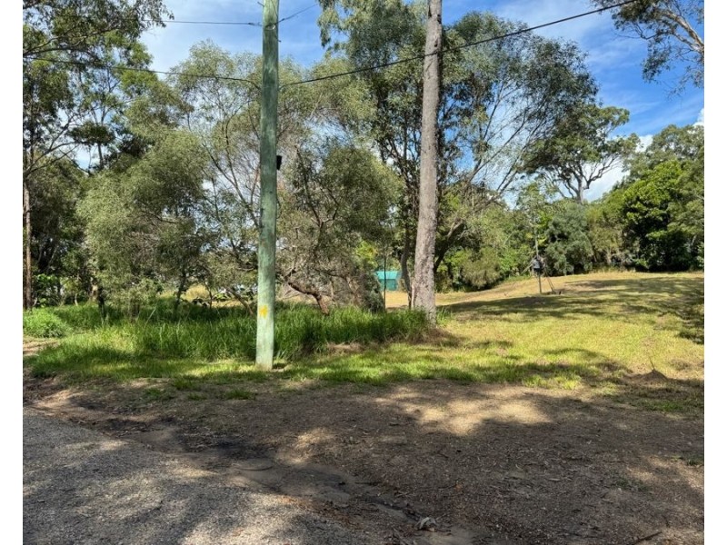 38 Nunkeri Drive, Macleay Island QLD 4184