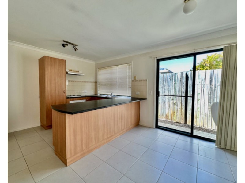 1/77 Cootharaba Drive, Helensvale QLD 4212