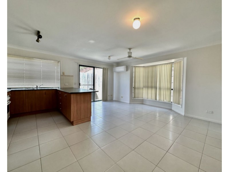 1/77 Cootharaba Drive, Helensvale QLD 4212