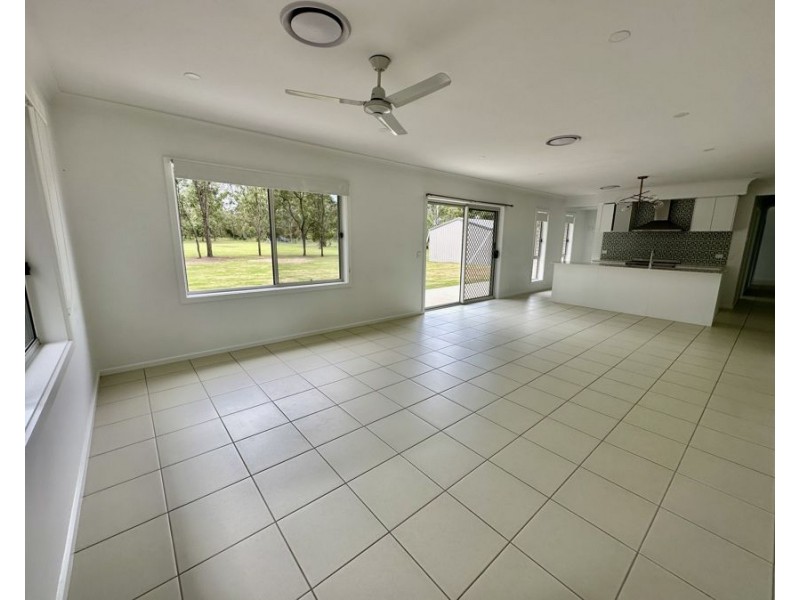 84 Yarrow Rd, Rosewood QLD 4340