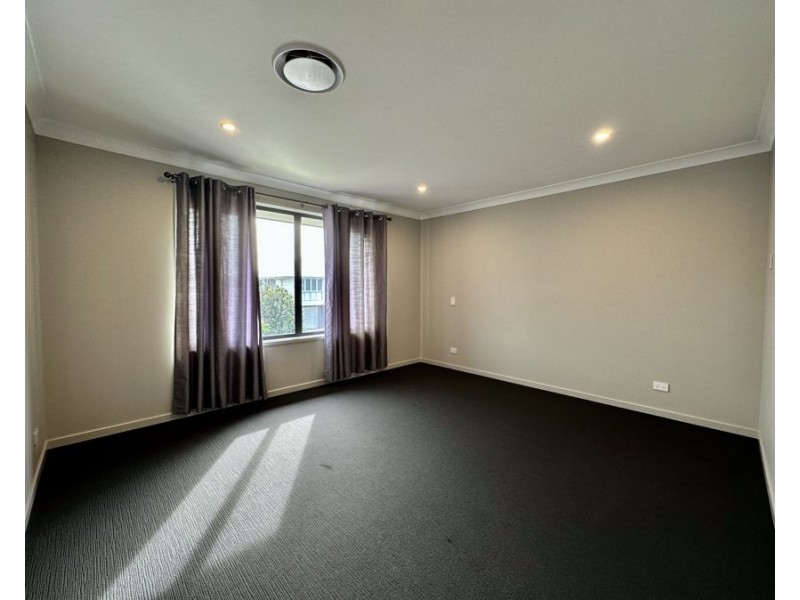 7 Rufous Circuit, Pallara QLD 4110
