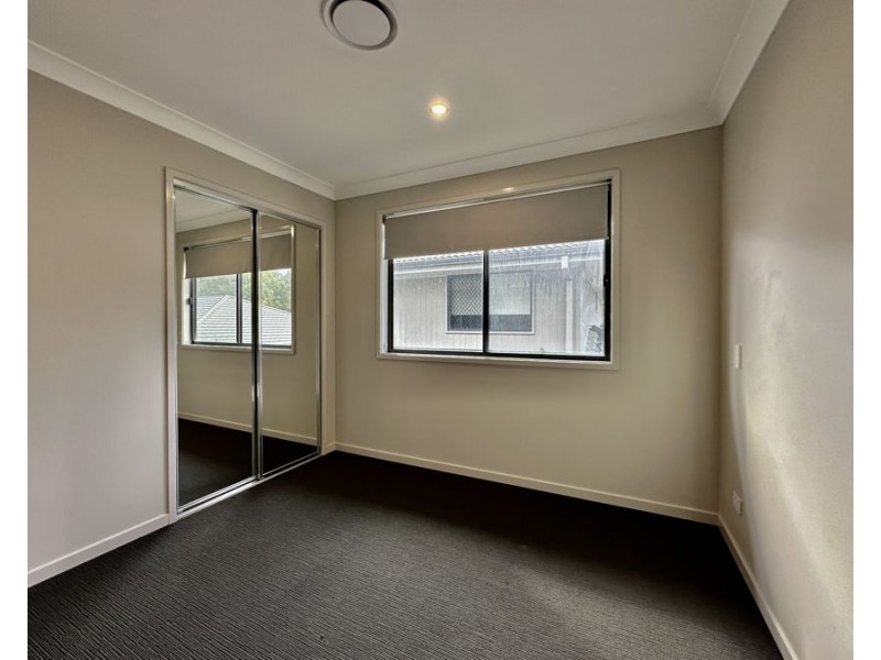 7 Rufous Circuit, Pallara QLD 4110