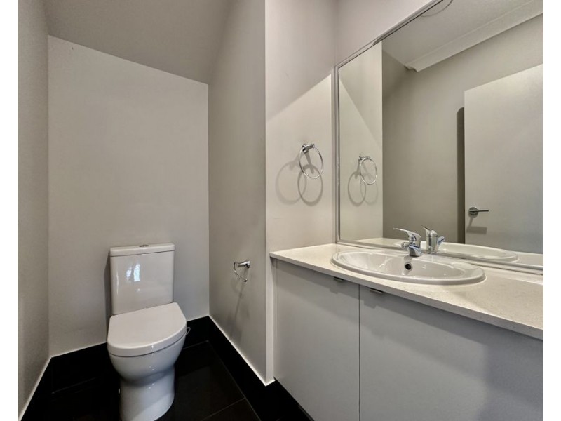 7 Rufous Circuit, Pallara QLD 4110