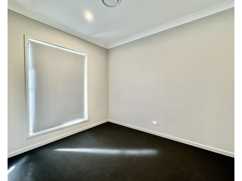 7 Rufous Circuit, Pallara QLD 4110