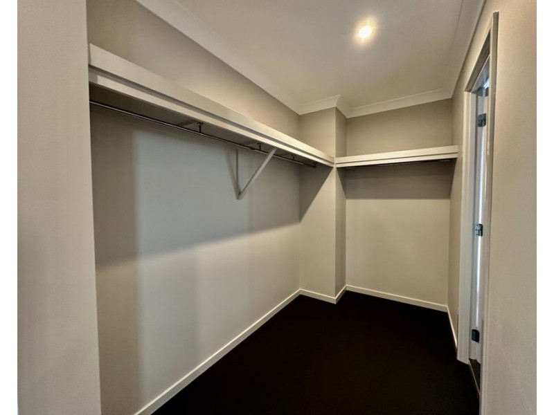 7 Rufous Circuit, Pallara QLD 4110
