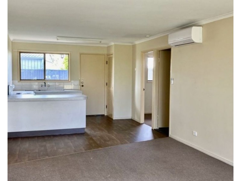 1/12 Hazelnut Dr, Caboolture South QLD 4510