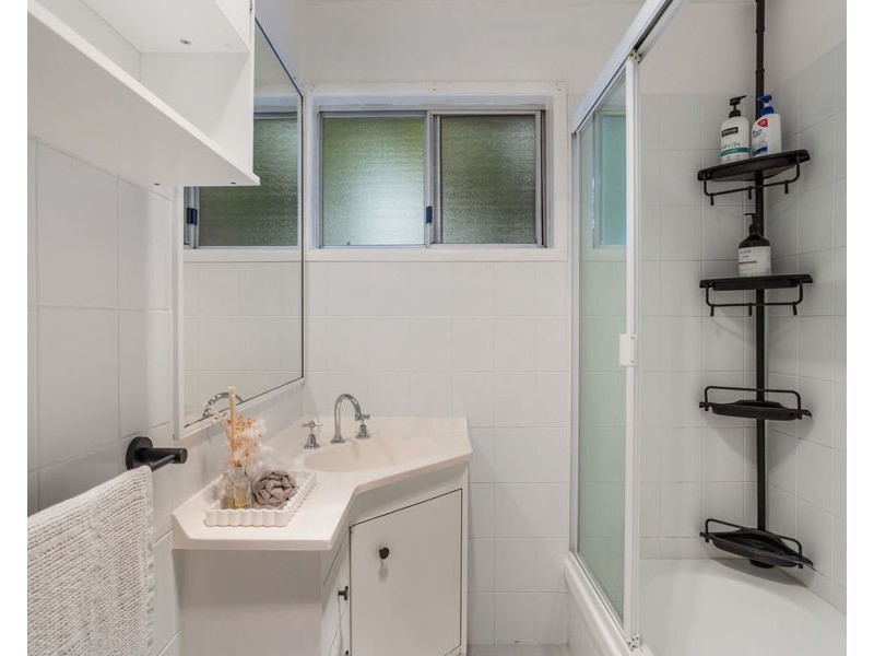 16 Reif Street, Flinders View QLD 4305