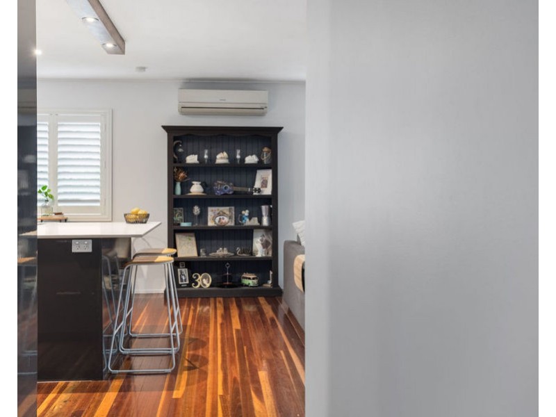 16 Reif Street, Flinders View QLD 4305
