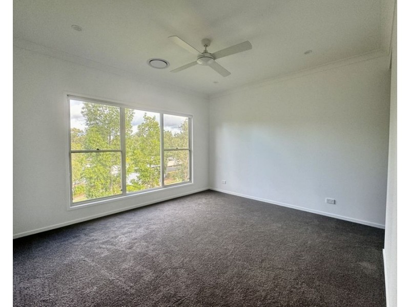 27/99 Brookwater Dr, Brookwater QLD 4300