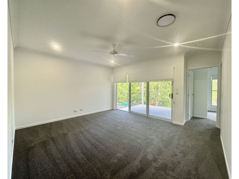 27/99 Brookwater Dr, Brookwater QLD 4300