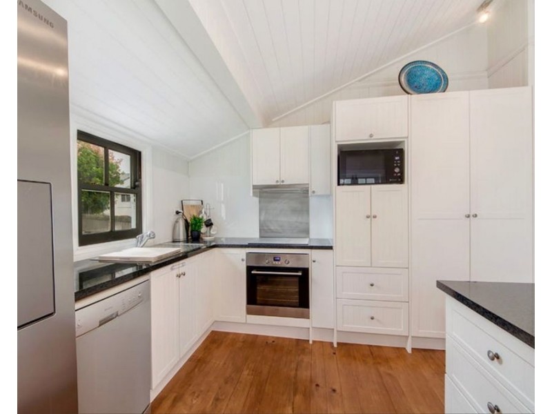 1 Wyndham Street, North Ipswich QLD 4305