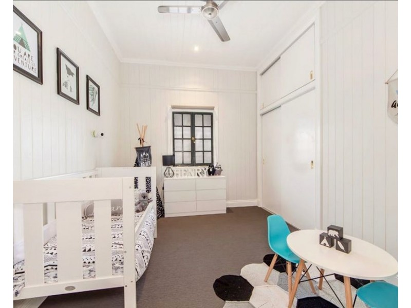 1 Wyndham Street, North Ipswich QLD 4305