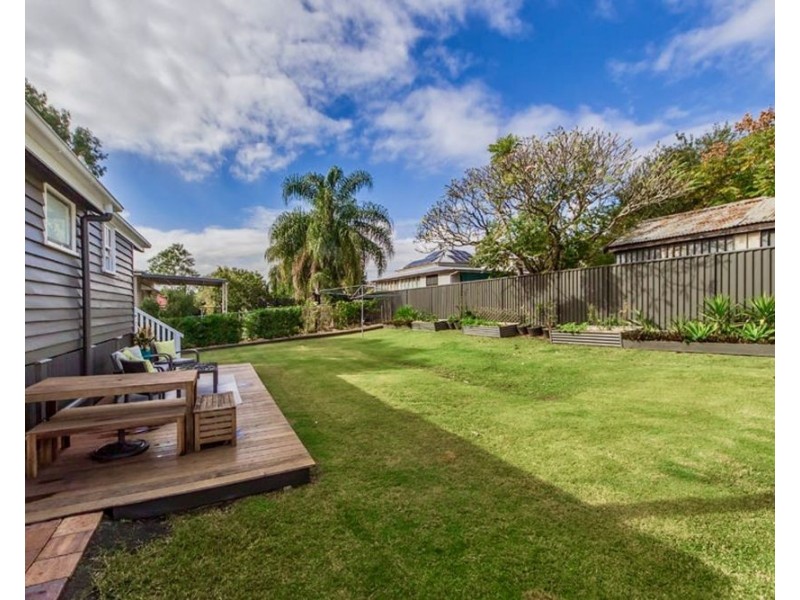 1 Wyndham Street, North Ipswich QLD 4305