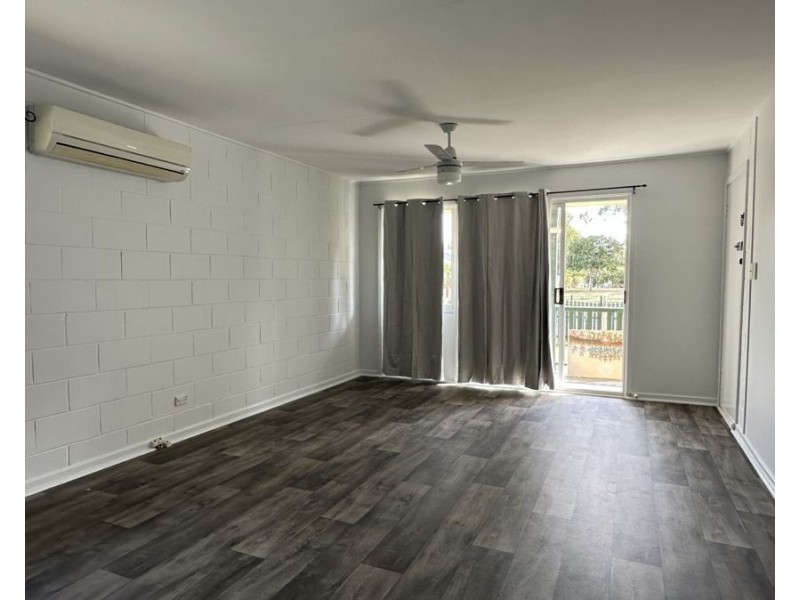 31 Crosshill Street, Leichhardt QLD 4305