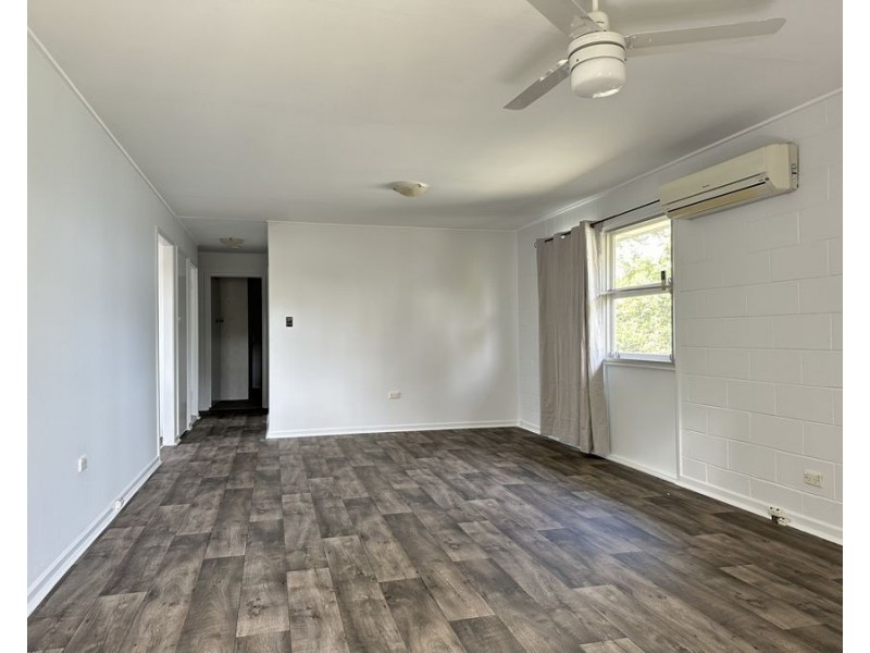 31 Crosshill Street, Leichhardt QLD 4305