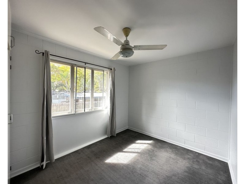 31 Crosshill Street, Leichhardt QLD 4305