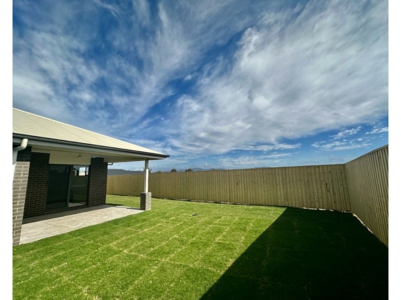 55 Mulberry Cct, Gleneagle QLD 4285