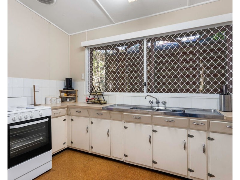 6 Marcel Street, East Ipswich QLD 4305