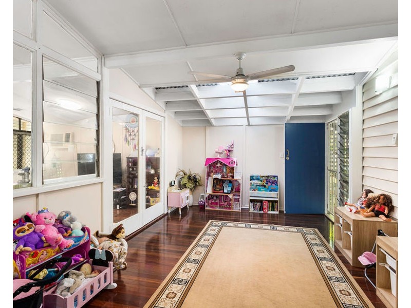 6 Marcel Street, East Ipswich QLD 4305