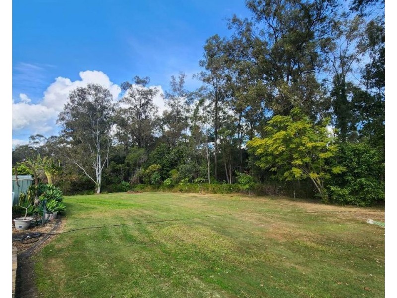 1 Wairuna Ct, Pine Mountain QLD 4306