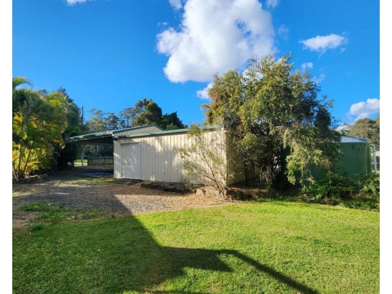 1 Wairuna Ct, Pine Mountain QLD 4306