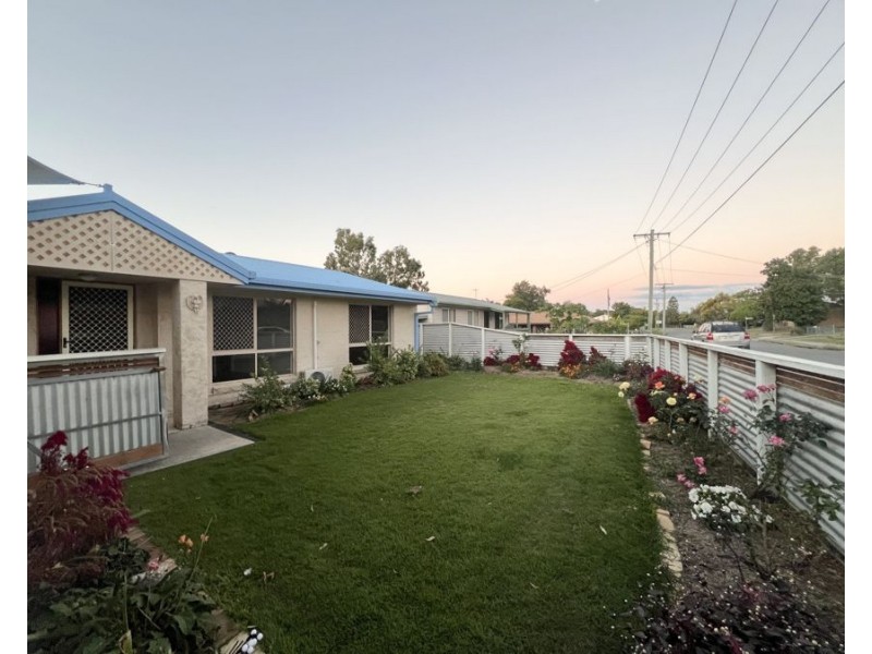 14 Leahy St, Brassall QLD 4305