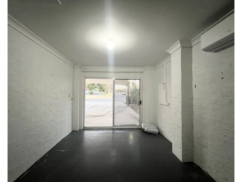 14 Leahy St, Brassall QLD 4305