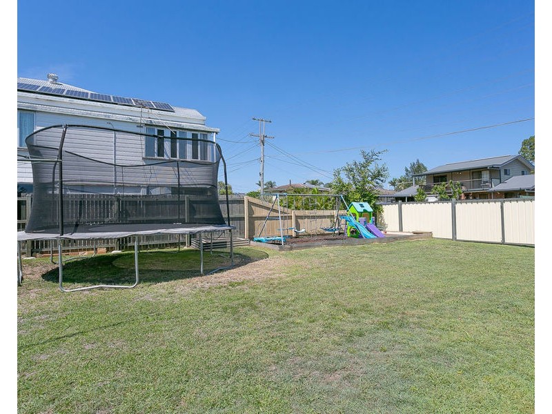 131 Cascade St, Raceview QLD 4305