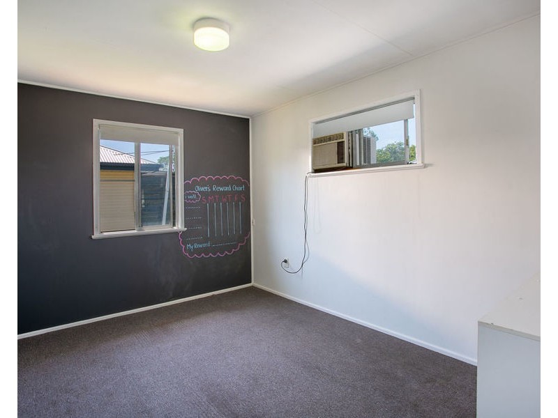 131 Cascade St, Raceview QLD 4305