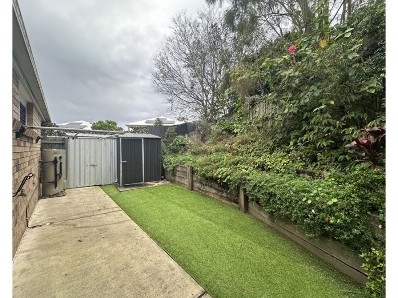 2/8 Louise Ct, Silkstone QLD 4304
