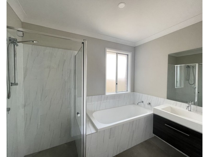 59 Sunbird Drive, Redbank Plains QLD 4301