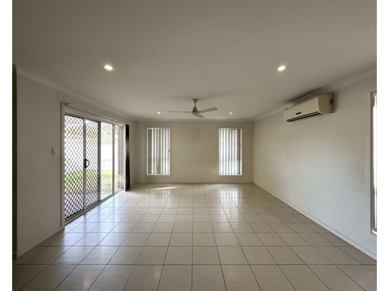 15 Mitchell St, Redbank Plains QLD 4301